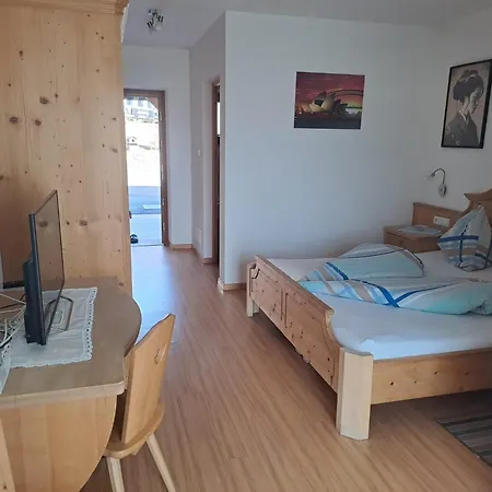 B&B Gasthaus Lieg-3